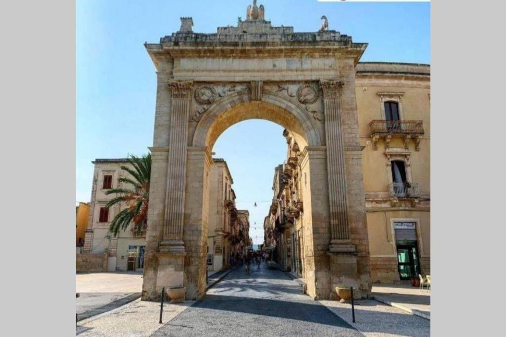 فيلا نوتوفي Piccola Casetta In Pieno Centro المظهر الخارجي الصورة